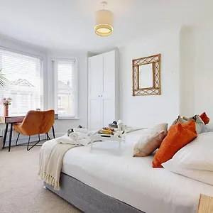 Seaesta -game Room&vr &ev Point Apartment